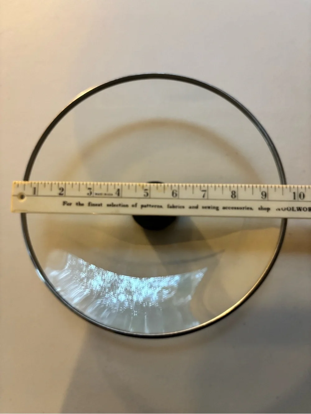 The Pampered Chef Replacment Lid 9 inches inside